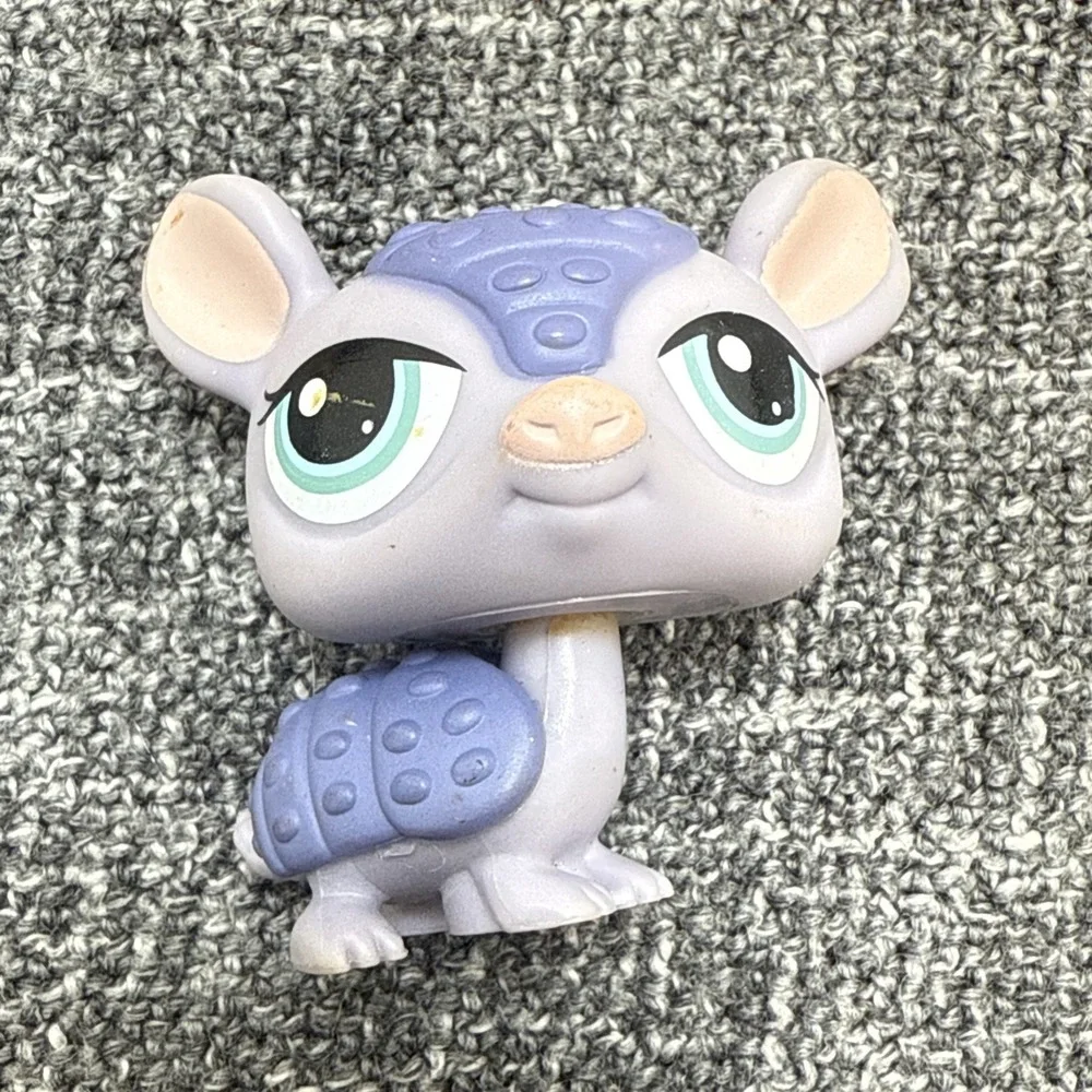 Littlest‎ Pet Shop Spring Bunny #1019 & Armadillo #1454 & LPS Brown Tree Stump